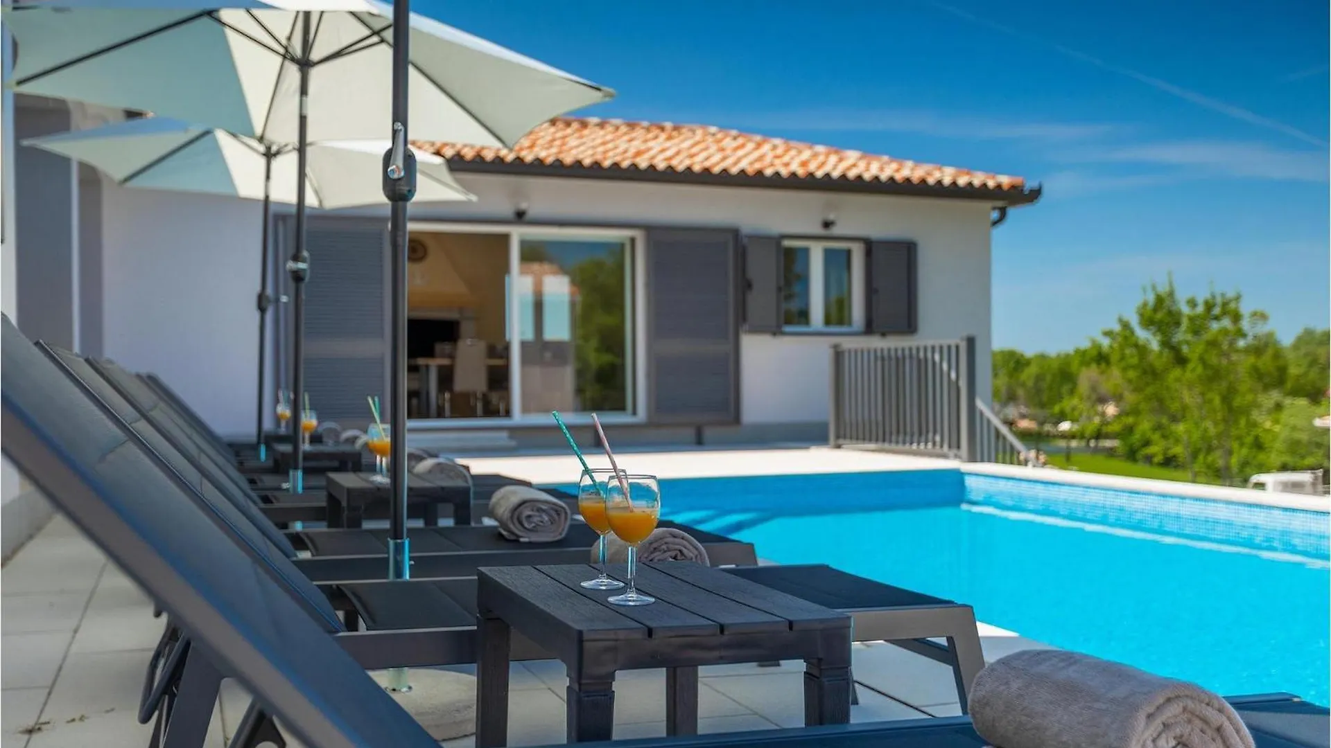Villa Aurora Labin VeliGolji 別荘